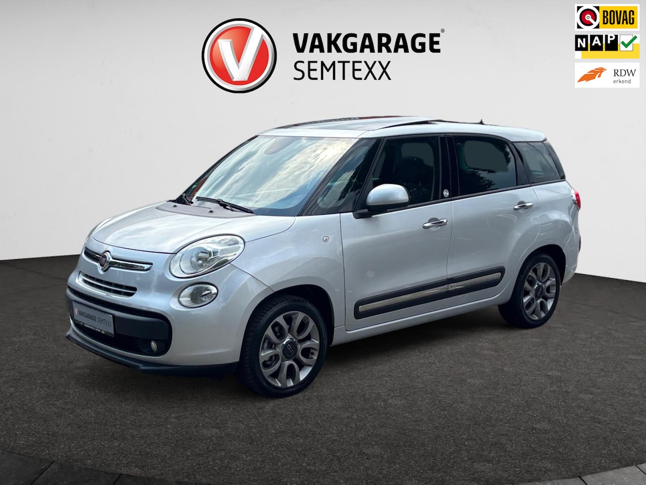 Fiat 500 L Living - 0.9 TwinAir Lounge | Clima | Cruise | Panorama Dak | Parkeersensoren Achterzijde | Slechts - AutoWereld.nl