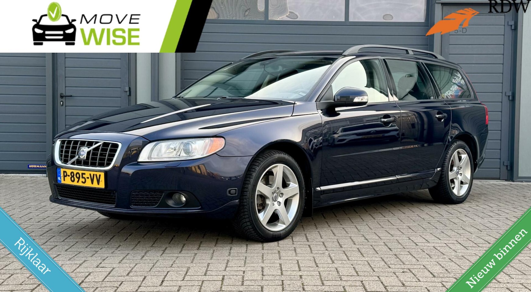 Volvo V70 - 2.0 145pk Momentum | Trekhaak Afnb. | ZEER NET & 100% ONDERHOUDEN | Stoelverwarming | Crui - AutoWereld.nl