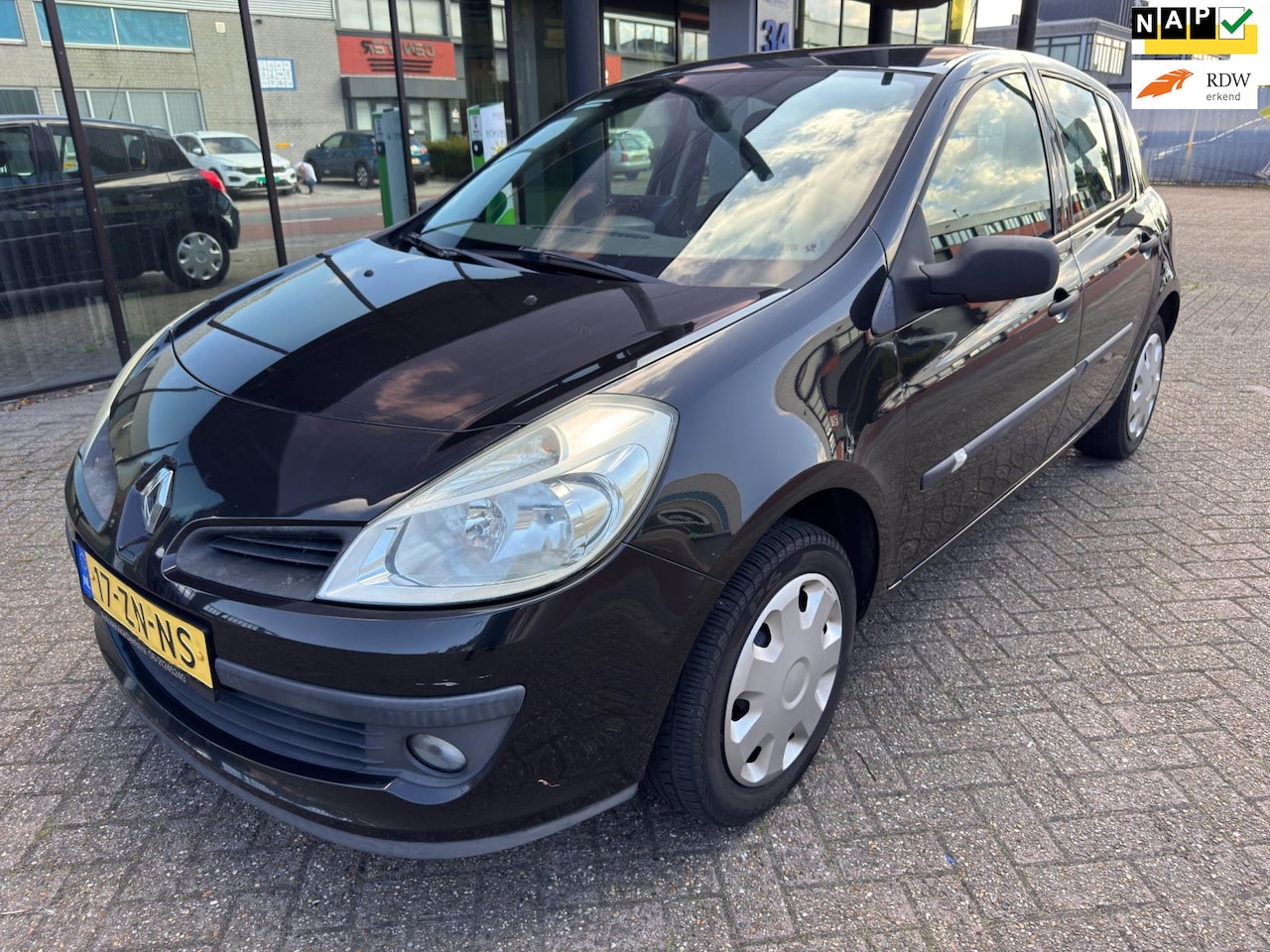 Renault Clio - 1.2-16V Special Line / Airco / AppleCarplay / 5-drs - AutoWereld.nl