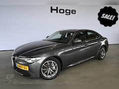 Alfa Romeo Giulia - 2.2 Super Automaat Ecc Navigatie Cruise Control Rijklaarprijs Inruil Mogelijk