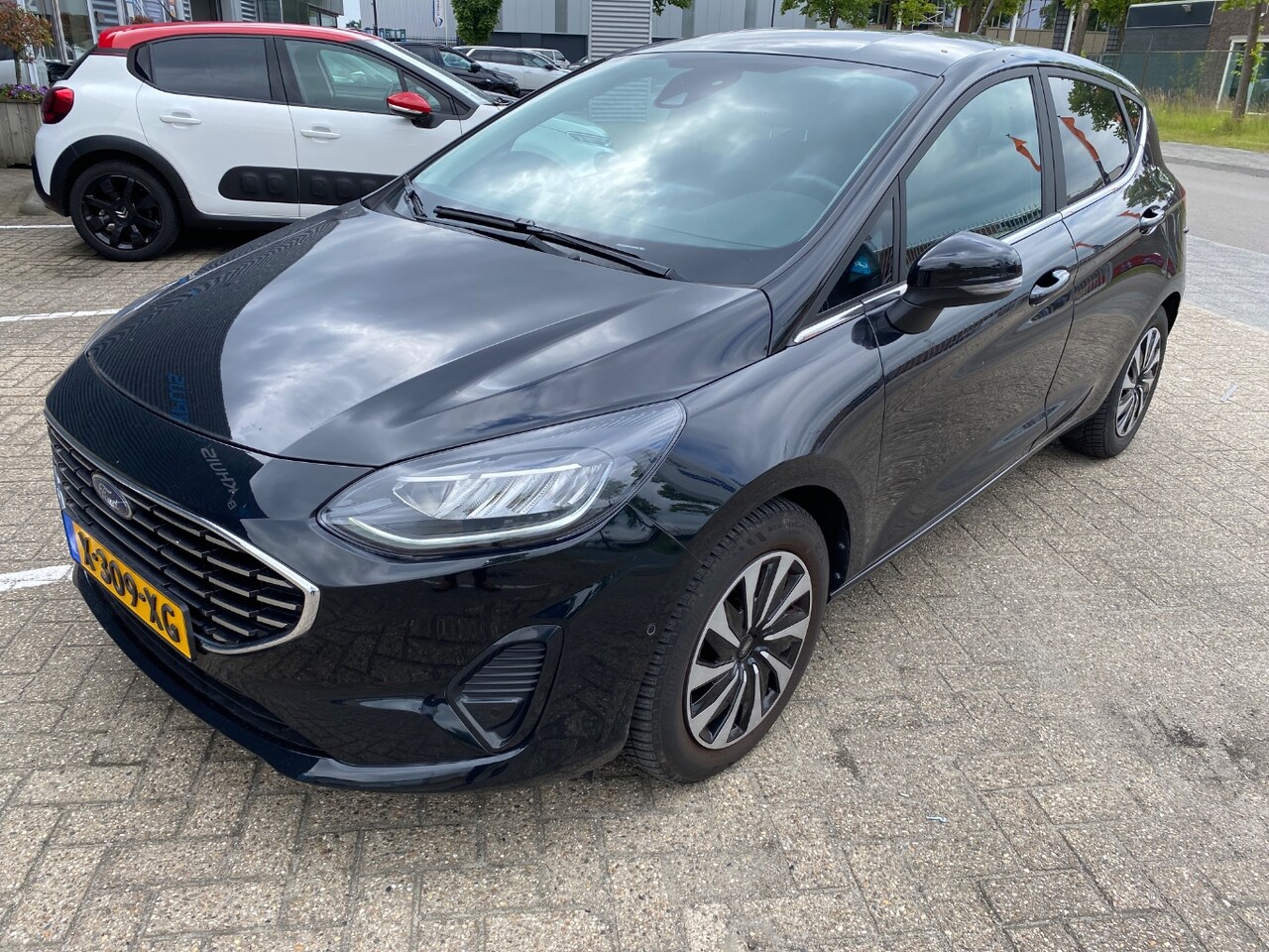 Ford Fiesta - 1.0 EB Hybrid Titanium X Automaat | Stuur/Stoelverwarming | Full-LED | Navigatie | Achteru - AutoWereld.nl