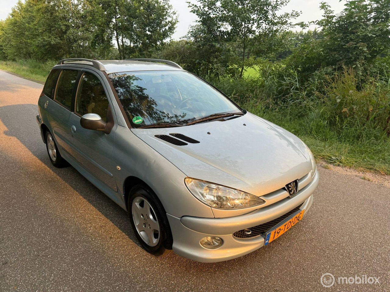 Peugeot 206 SW - 1.4 HDi One-line Apk 04-11-2025 - AutoWereld.nl