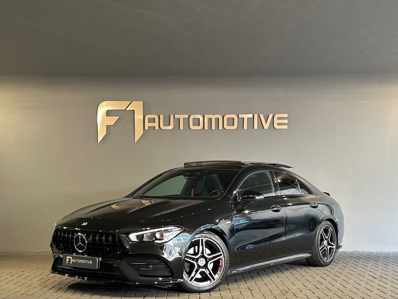 Mercedes-Benz CLA-Klasse - 250 4M Pano|Memory|Burmester|CLA35 - AutoWereld.nl