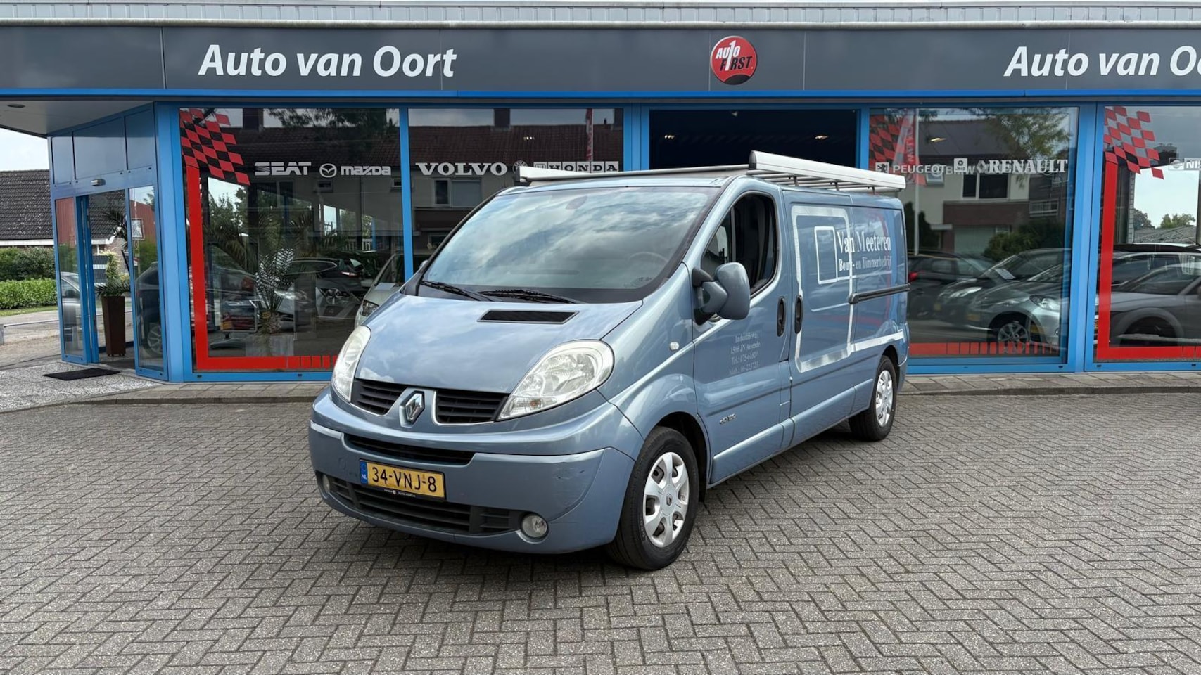 Renault Trafic - bestel 2.5 dCi ,,, 2x schuif , AIRCO, Trekhaak - AutoWereld.nl