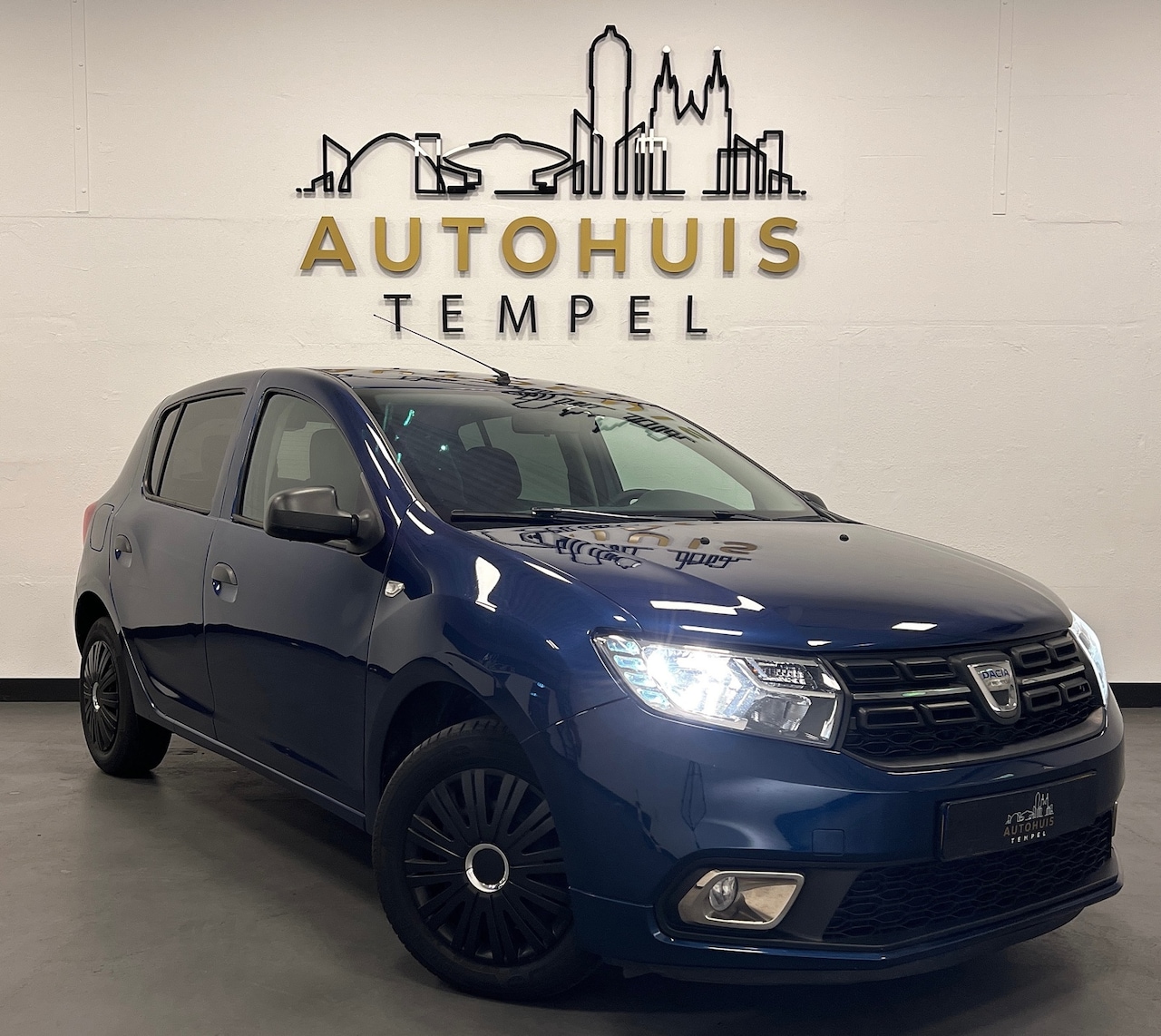 Dacia Sandero - 1.0 SCe Laureate Airco 5Drs Carplay Elekramen Isofix Led StartStop - AutoWereld.nl