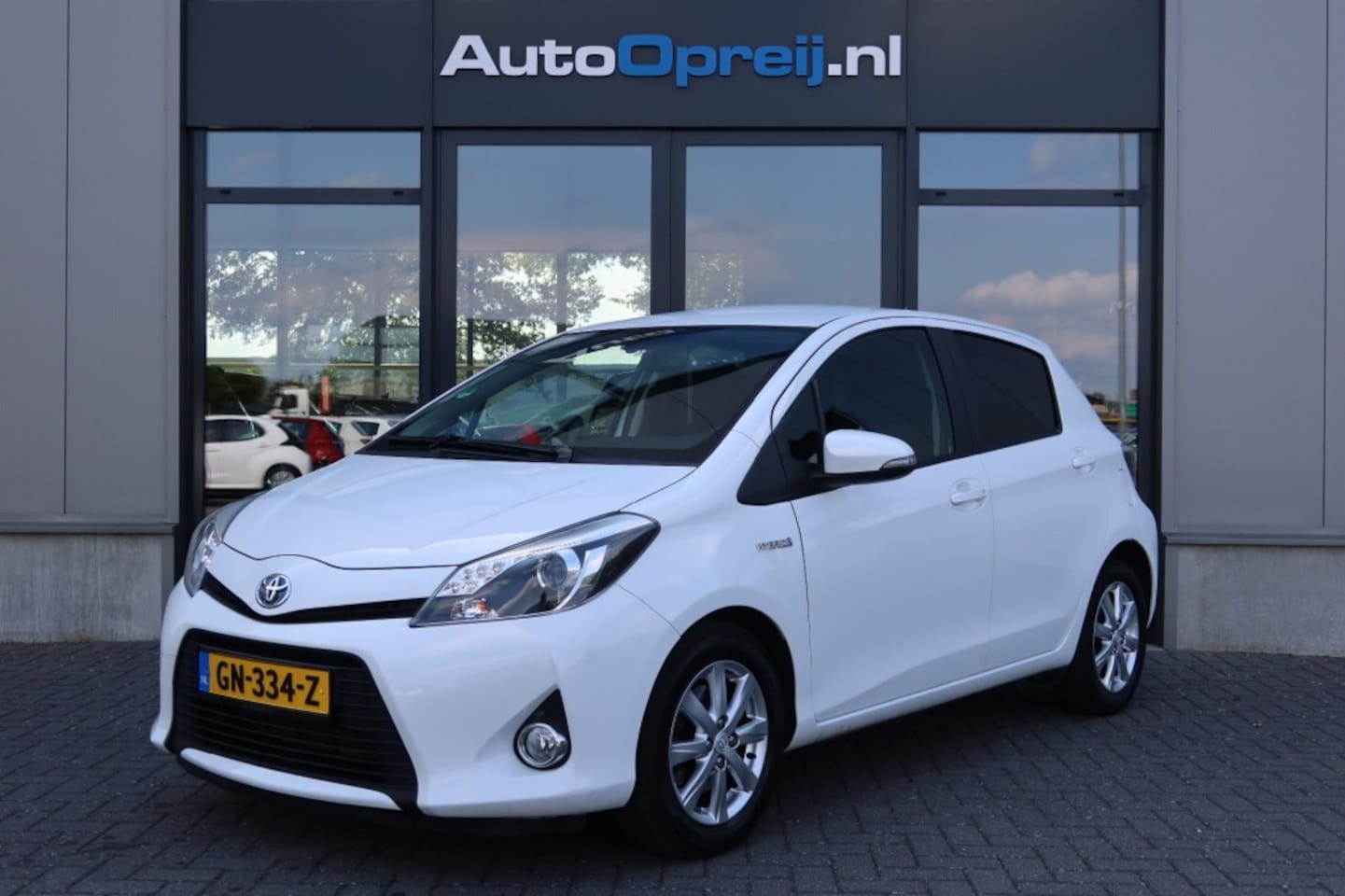 Toyota Yaris - 1.5 Full Hybrid AUTOMAAT Dynamic Clima, NAVI, Camera, Cruise - AutoWereld.nl