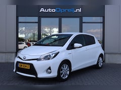 Toyota Yaris - 1.5 Full Hybrid AUTOMAAT Dynamic Clima, NAVI, Camera, Cruise