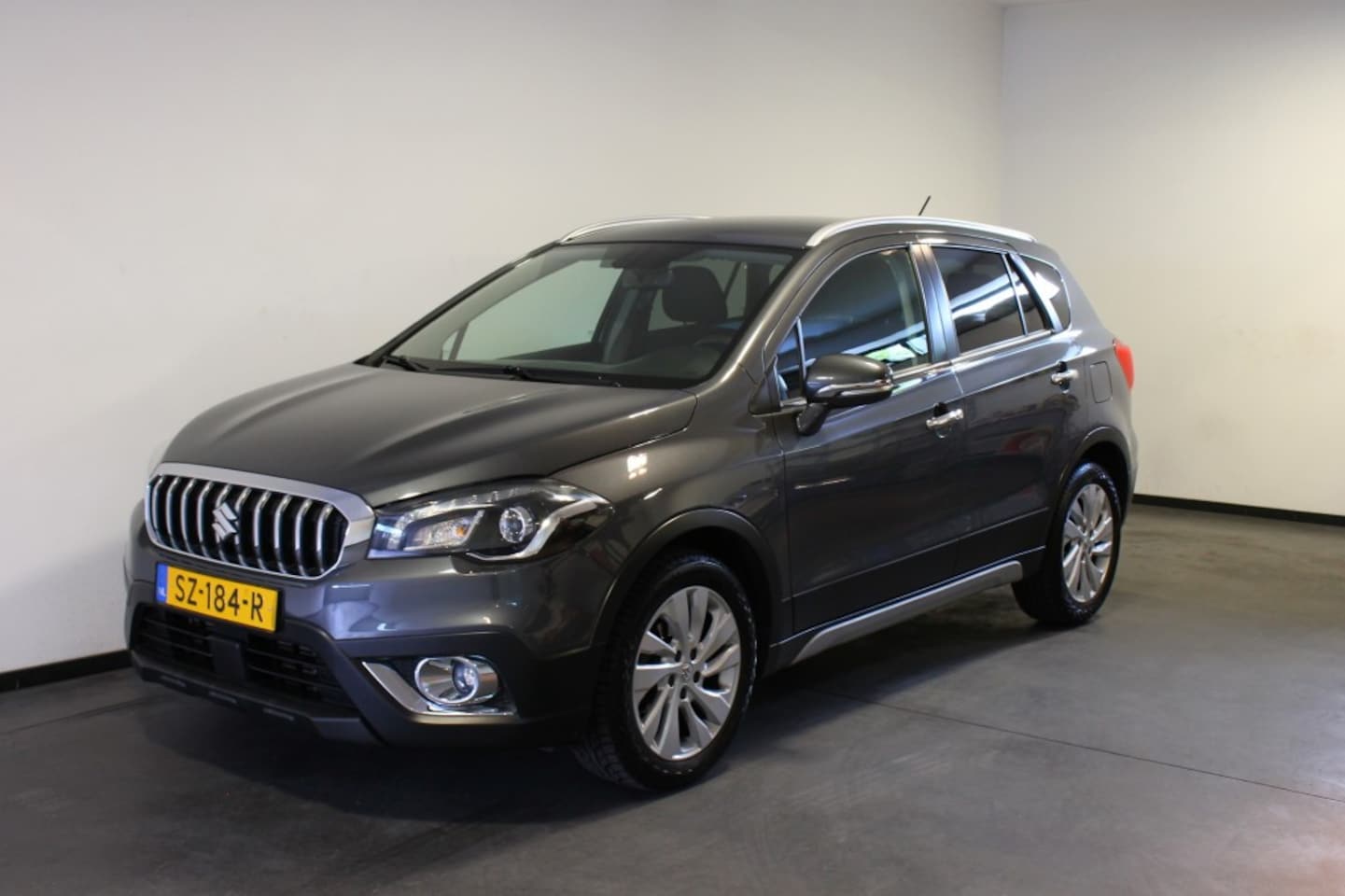 Suzuki SX4 - 1.4 Boosterjet Exclusive - AutoWereld.nl