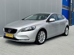 Volvo V40 - 1.6 T2 Momentum | PDC | Clima | Lage KM | Xenon