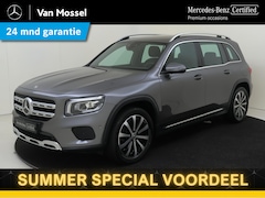Mercedes-Benz GLB - 200 Luxury-Line / Stoelverwarming / Achteruitrijcamera / Trekhaak /