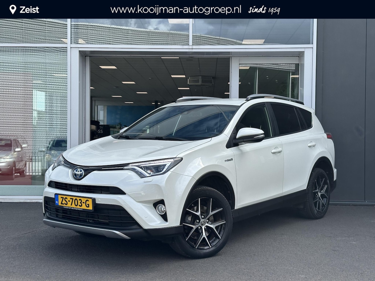 Toyota RAV4 - 2.5 Hybrid AWD Style Trekhaak | 18 inch | Blind spot - AutoWereld.nl