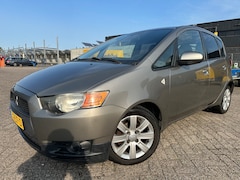 Mitsubishi Colt - 1.3 Invite+