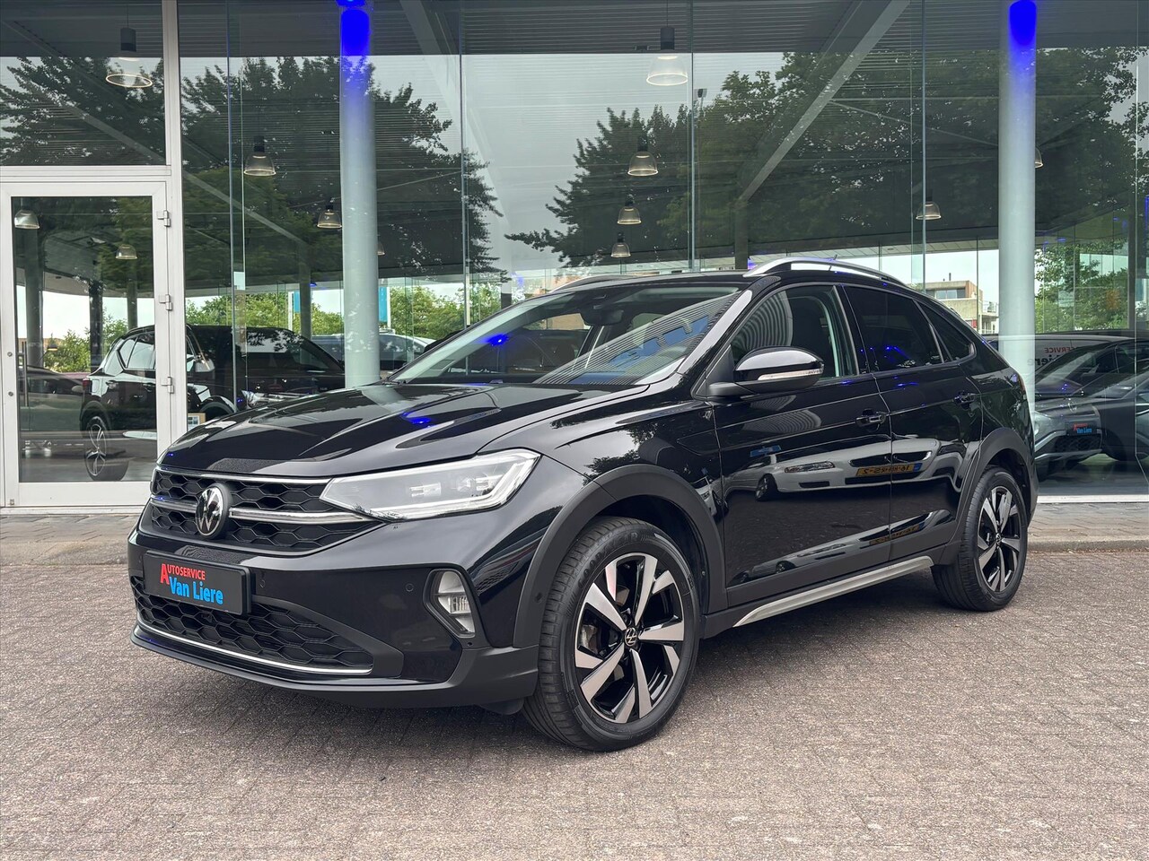 Volkswagen Taigo - 1.0 TSI 110pk DSG-7 Life Business| IQ -led light|Camera|Navi|Carplay|Rijklaar incl garanti - AutoWereld.nl