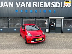 Toyota Aygo - 1.0 VVT-i Dynamic Orange BJ 2014 NAVIGATIE AIRCO IJSKOUD