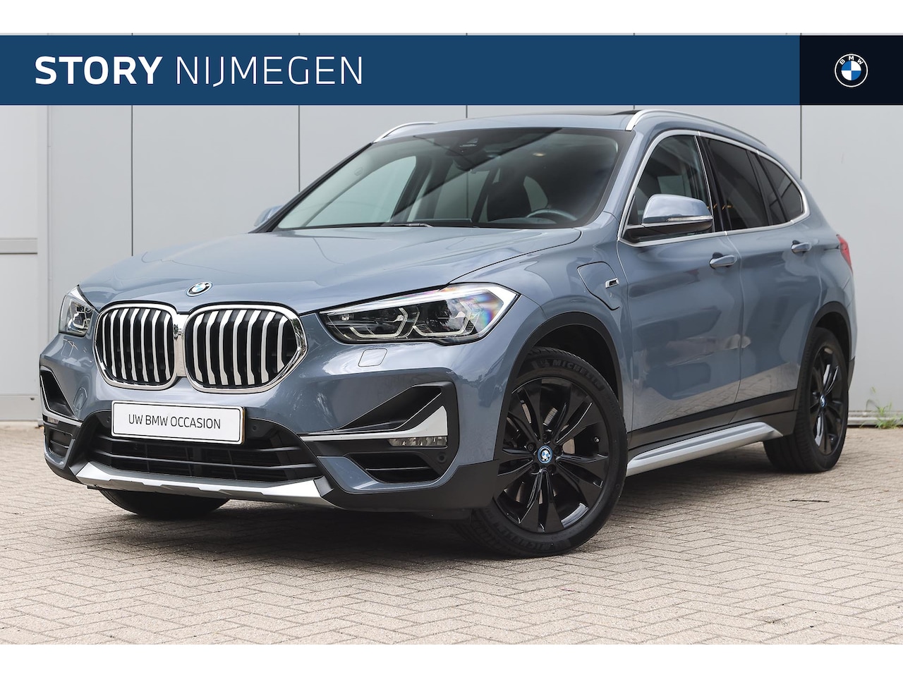 BMW X1 - xDrive25e High Executive xLine Automaat / Panoramadak / Trekhaak / Sportstoelen / Achterui - AutoWereld.nl