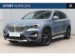BMW X1 - xDrive25e High Executive xLine Automaat / Panoramadak / Trekhaak / Sportstoelen / Achterui