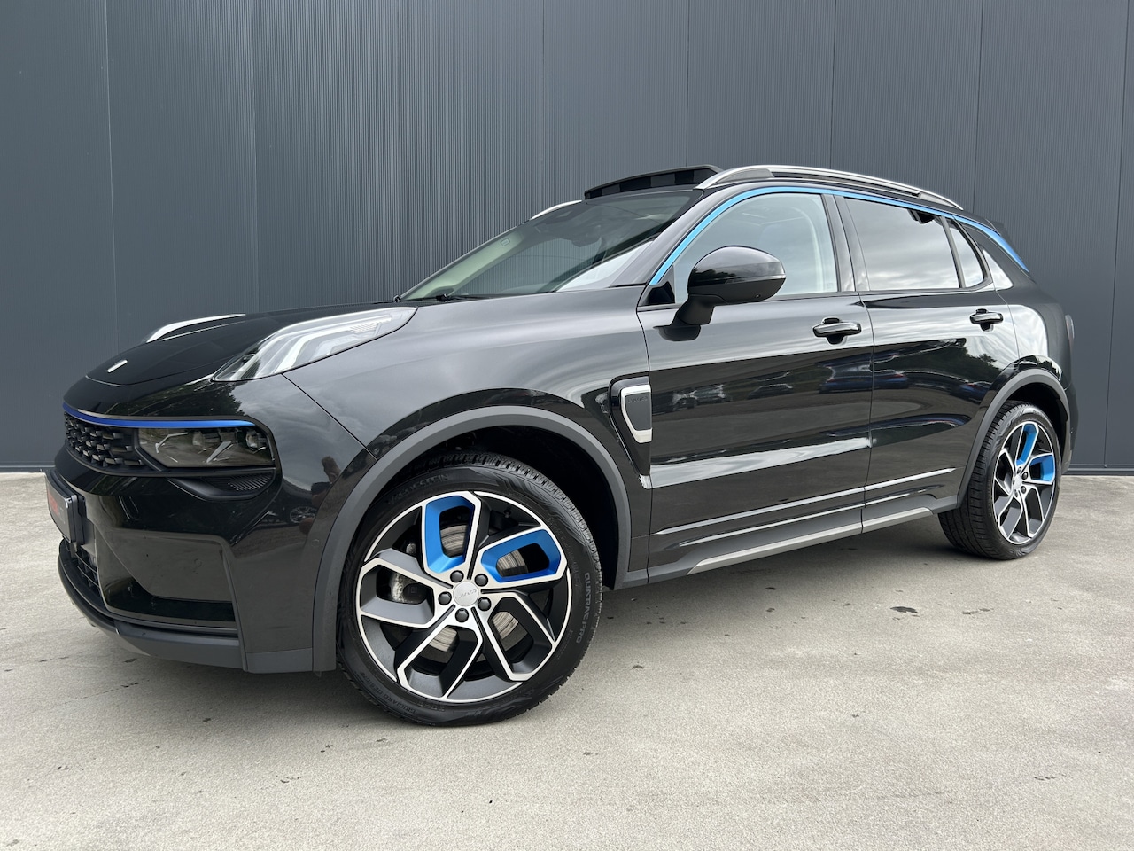 Lynk & Co 01 - 1.5 261 PK PHEV 1e EIGENAAR 360 CAMERA PANO DAK ADAP CRUISE INFINITY SOUND - AutoWereld.nl