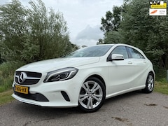 Mercedes-Benz A-klasse - 180 Ambition - Automaat - Airco - Navigatie - Leder - Stoelverwarming - Camera