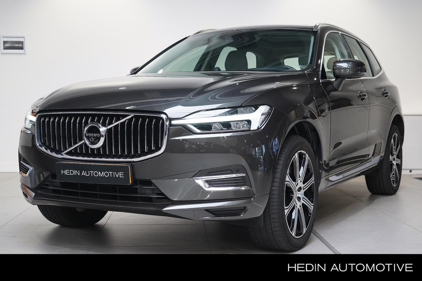 Volvo XC60 - T8 Twin Engine AWD Inscription Plug In Hybride 390pk | Luchtvering | 360° Rondom Camera | - AutoWereld.nl
