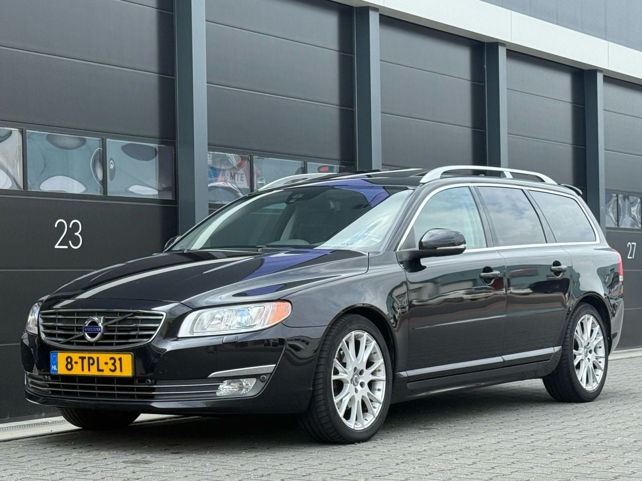 Volvo V70 - V-70 1.6 D2 Navi Clima AUTOMAAT - AutoWereld.nl