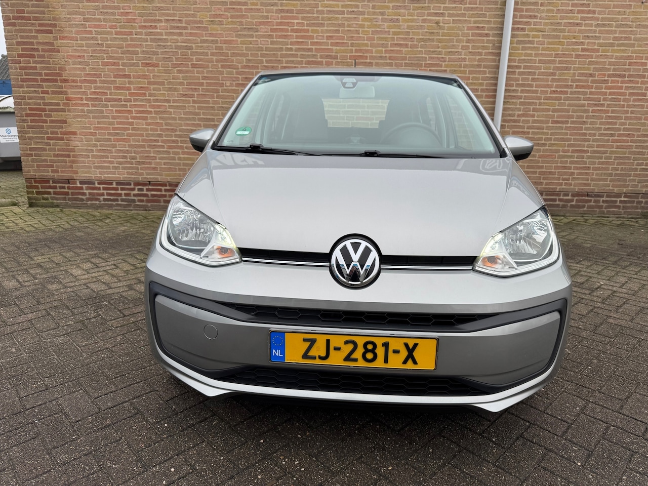 Volkswagen Up! - 1.0 BMT move up! 1.0 BMT move up! - AutoWereld.nl
