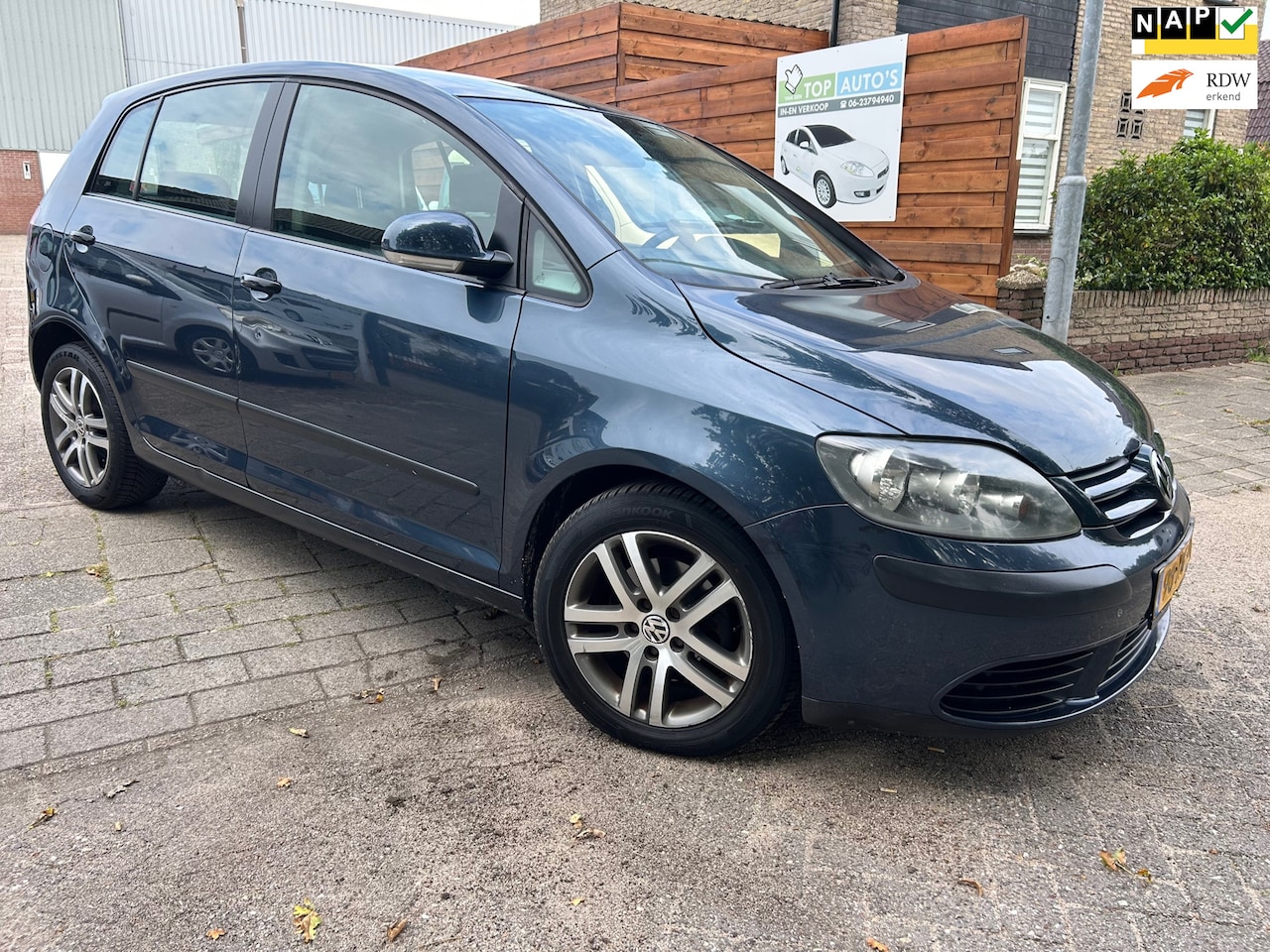 Volkswagen Golf Plus - 1.6 FSI Comfortline Business 1.6 FSI Comfortline Business nieuwe apk - AutoWereld.nl
