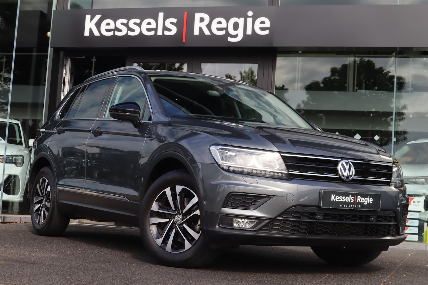 Volkswagen Tiguan - 1.5 TSI ACT Comfortline Virtual ACC Camera CarPlay - AutoWereld.nl