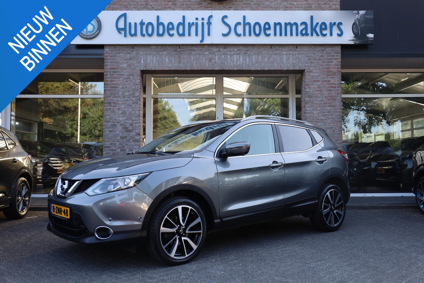 Nissan Qashqai - 1.2 Tekna 360-CAMERA LEER RUIT+STUURVERW. 19"LMV DAB NAVI CRUISE 2xPDC CLIMA 2xKEYLESS DOD - AutoWereld.nl