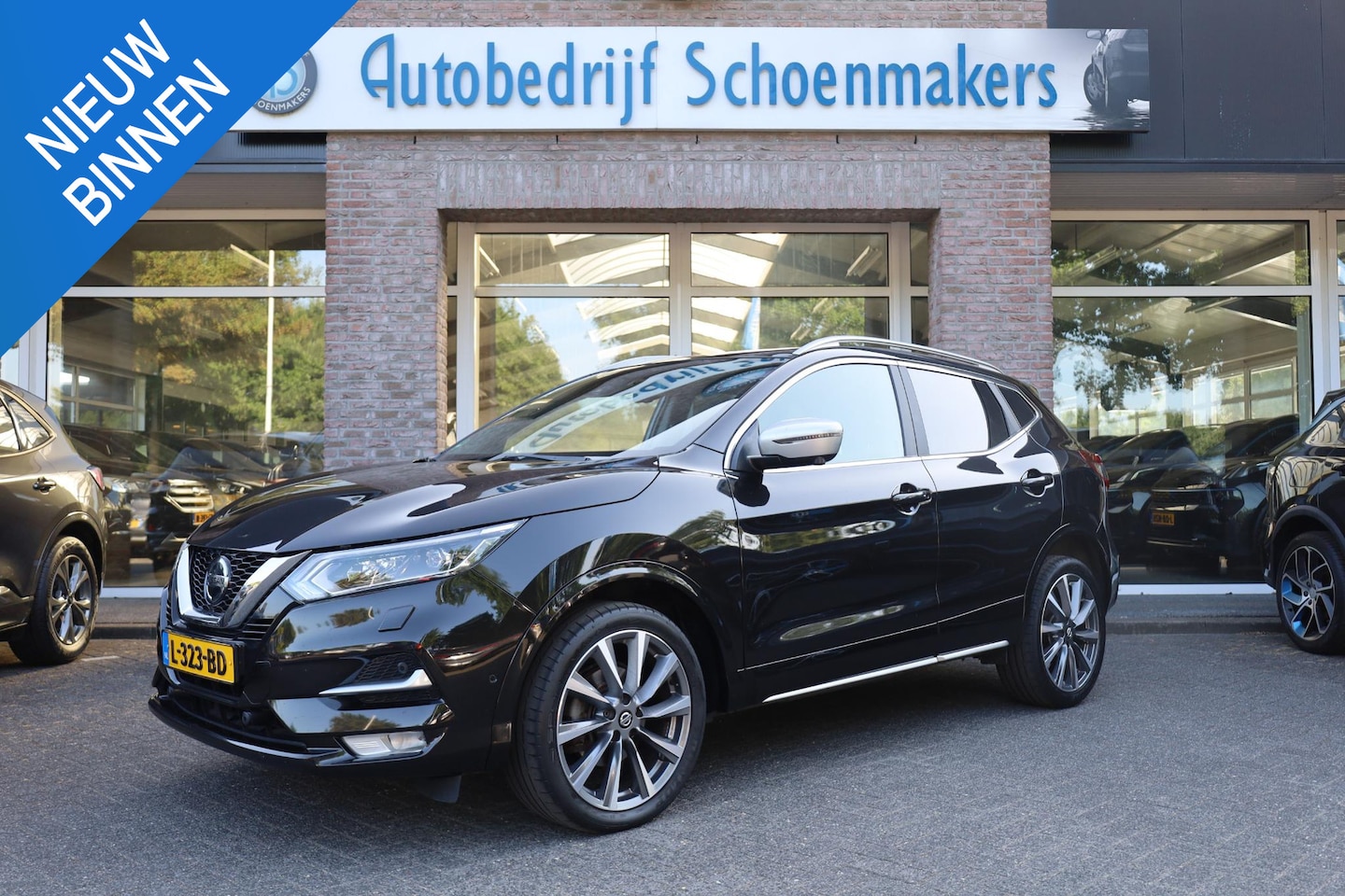 Nissan Qashqai - 1.3 DIG-T Tekna + LEER 360-CAMERA CARPLAY TREKH-AFN. PANO DAB BOSE RUIT+STOELVERW. MEMORY - AutoWereld.nl
