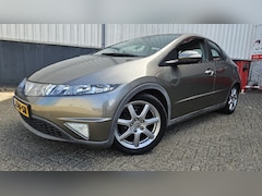 Honda Civic - 1.8 Sport Automaat