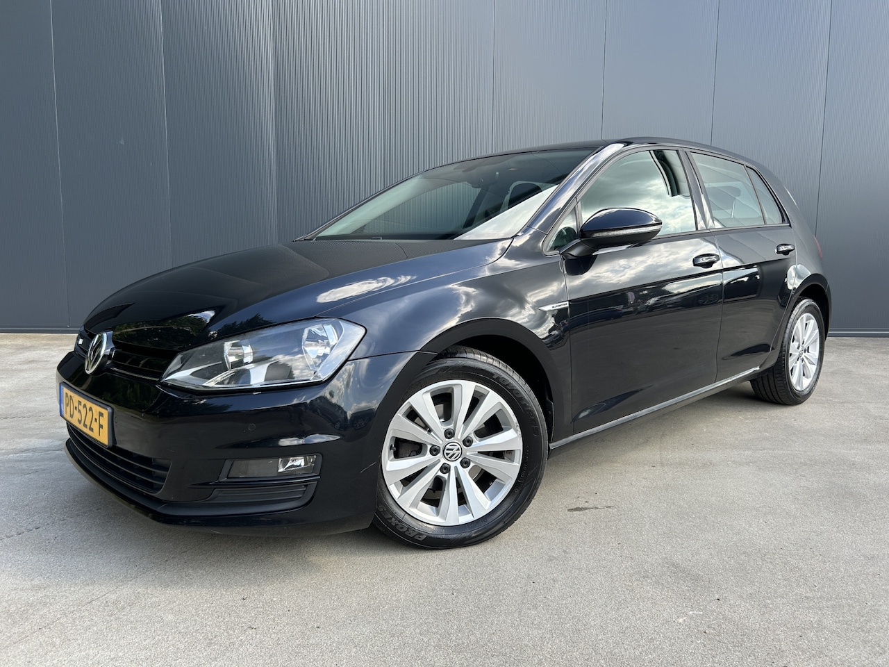 Volkswagen Golf - 1.0 TSI Comfortline NAVI CRUISE ECC - AutoWereld.nl