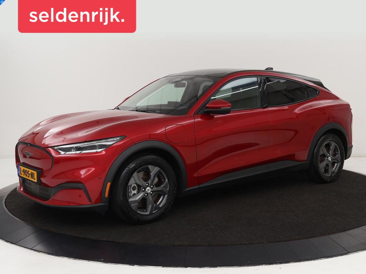 Ford Mustang Mach-E - RWD 75 kWh | Panoramadak | Leder | Stoelverwarming | Adaptive cruise | 360 camera | Adapti - AutoWereld.nl