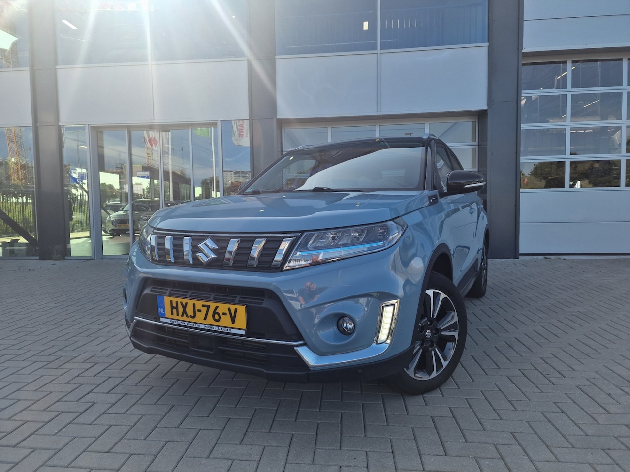 Suzuki Vitara - 1.4 Boosterjet Style Smart Hybrid AllGrip 1.4 Boosterjet Style Smart Hybrid AllGrip Panodak - AutoWereld.nl