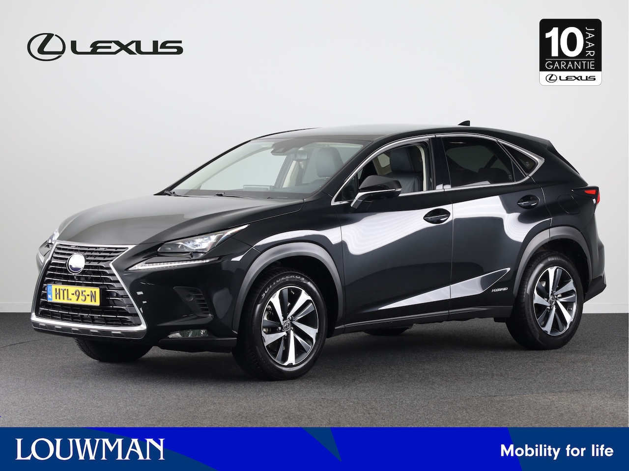 Lexus NX - 300h AWD President Line Limited | Mark Levinson Audio | 360° Camera | Stoelverwarming -/ V - AutoWereld.nl