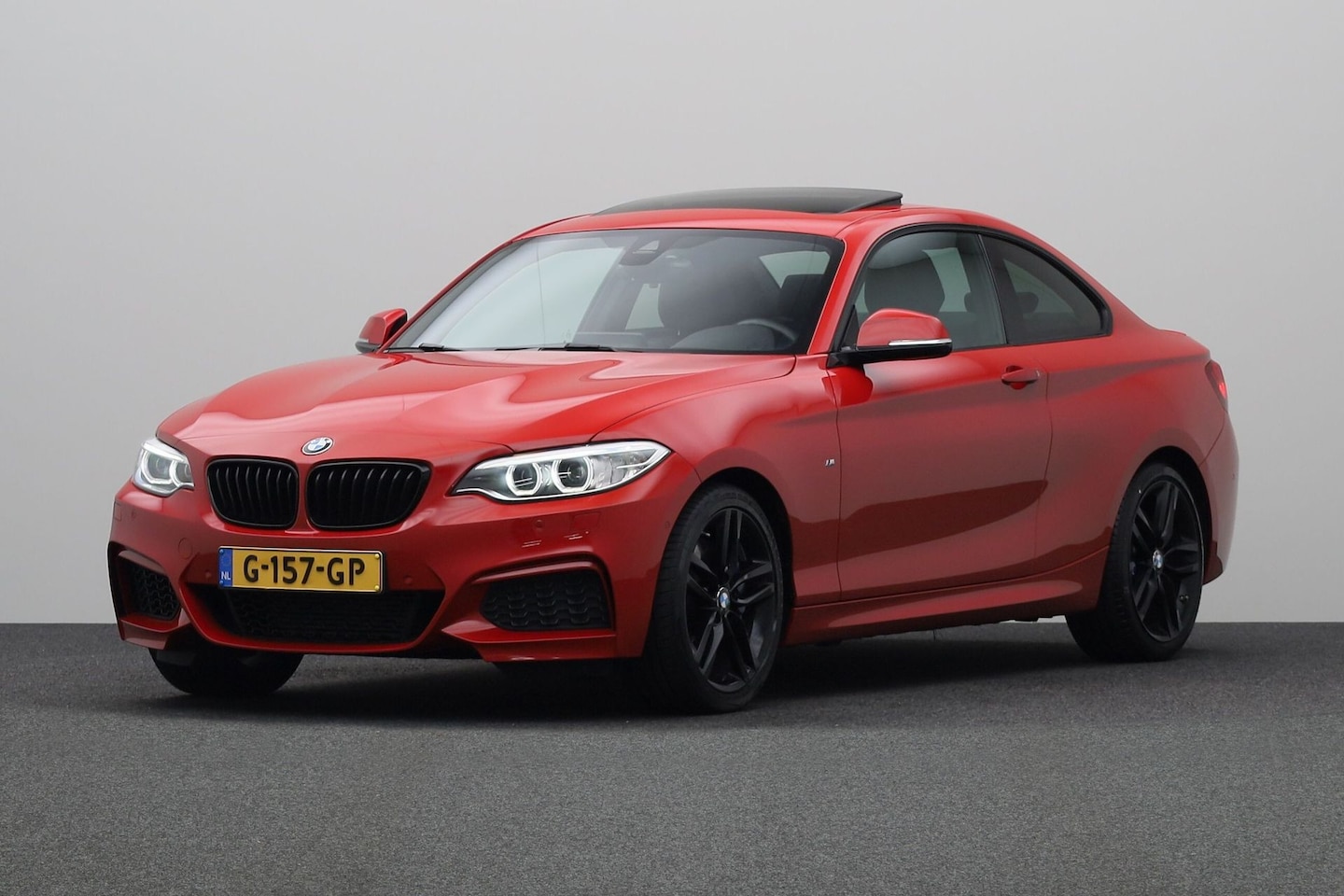 BMW 2-serie Coupé - 218i High Executive | M-sport | Achterruitrijcamera | Comfort Access | Elektrisch verstelb - AutoWereld.nl