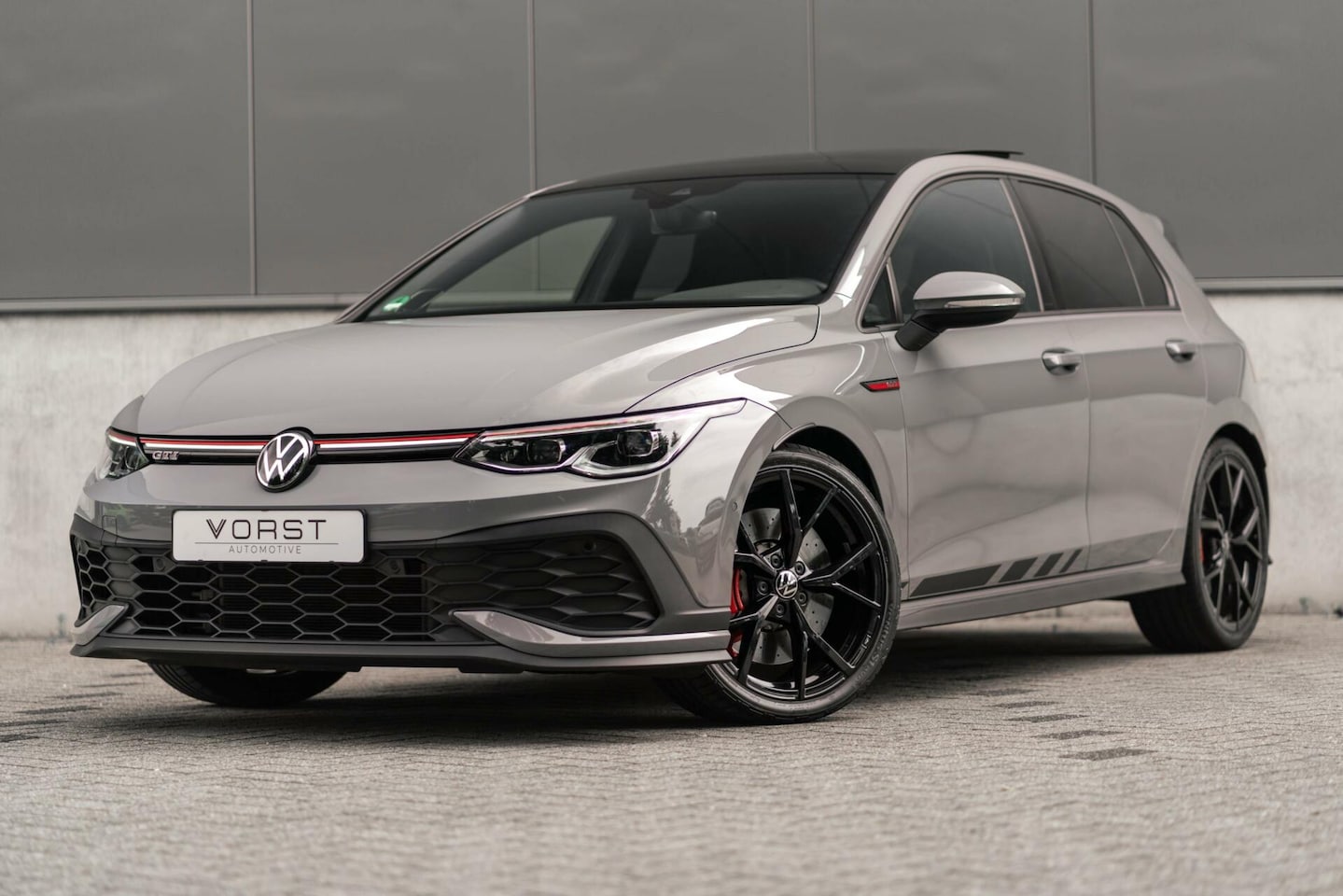 Volkswagen Golf - 2.0 TSI GTI Clubsport Pano HK DSG LED - AutoWereld.nl