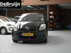 Toyota Yaris - 1.3 VVTi Comfort