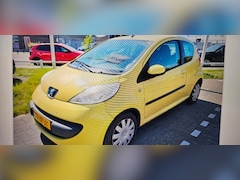 Peugeot 107 - 1.0-12V XS 2008 233610 km NAP