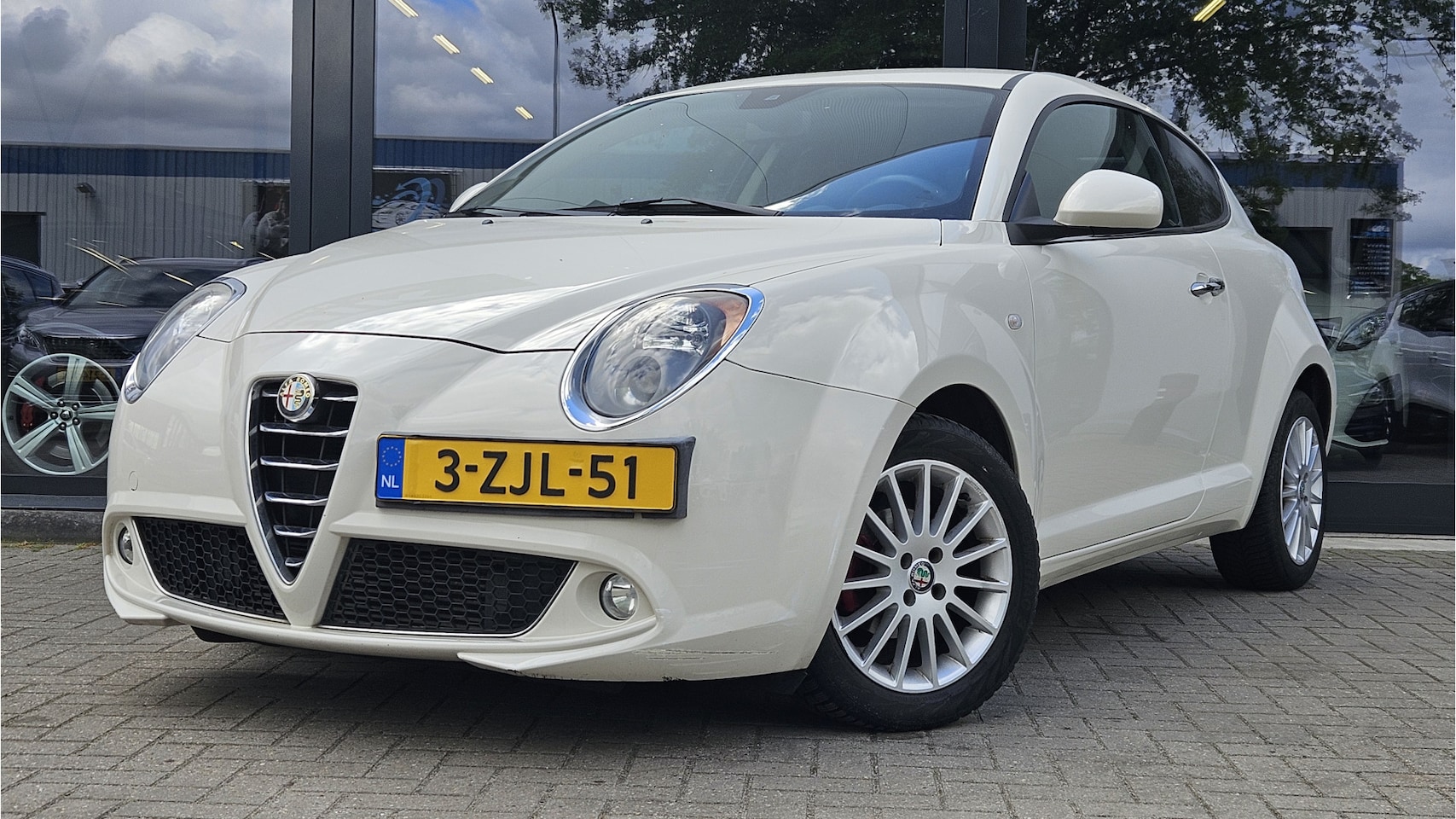 Alfa Romeo MiTo - 0.9 TwinAir Esclusivo + LEER + CRUISE + KLIMA + LEDER PAKKET - AutoWereld.nl