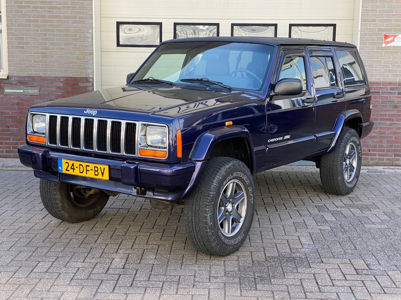 Jeep Cherokee - 4.0i Classic APK 07-2026 | Nette staat | 4X4 | Airco - AutoWereld.nl