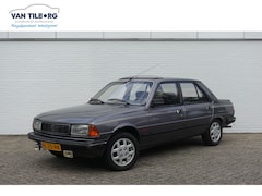 Peugeot 305 - GTX | De ultieme combinatie van kracht, stijl en comfort