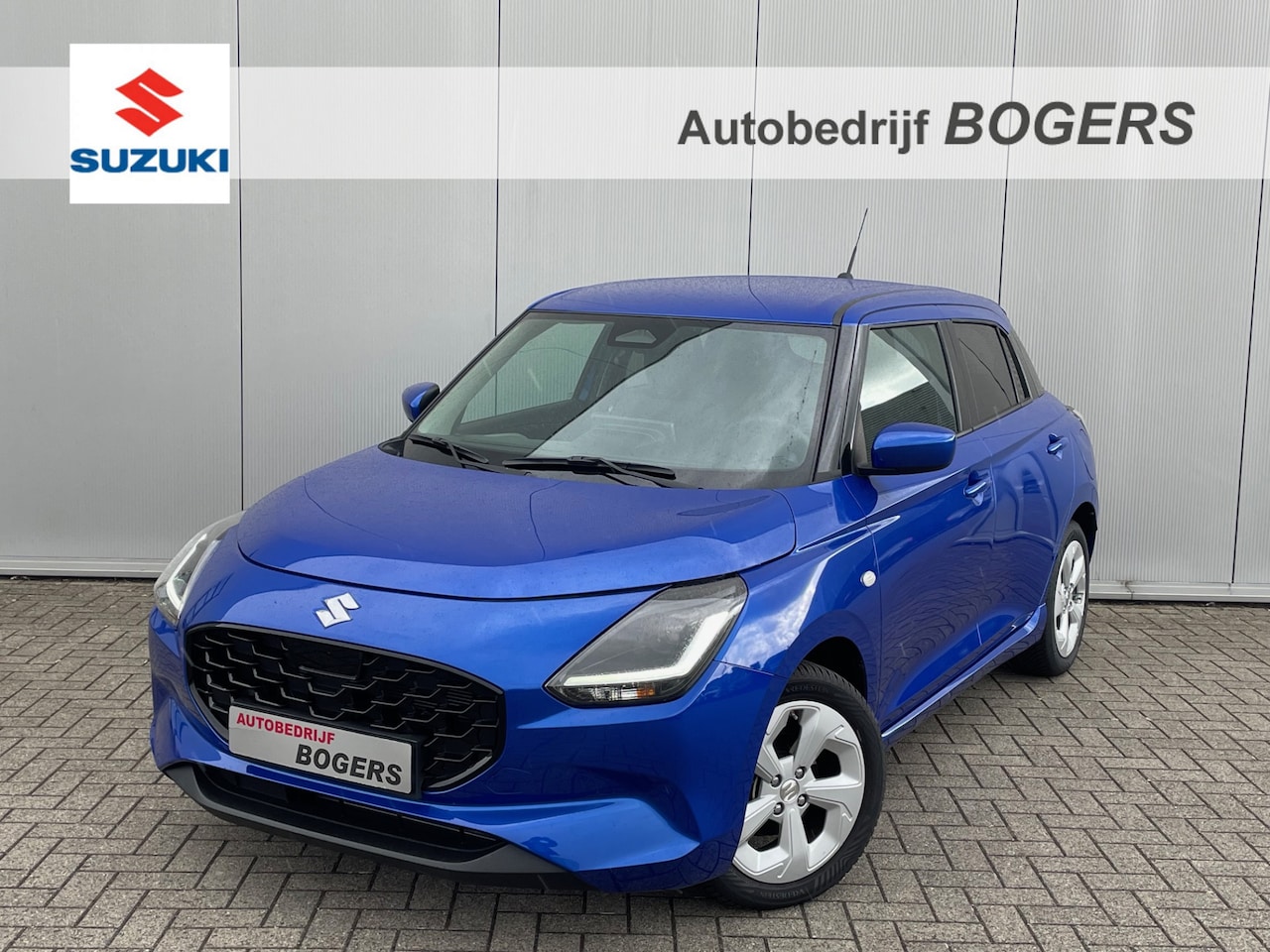 Suzuki Swift - 1.2 Select Smart Hybrid Automaat Navigatie, Airco, Adaptive Cruise Control, 16"Lm, Achteru - AutoWereld.nl