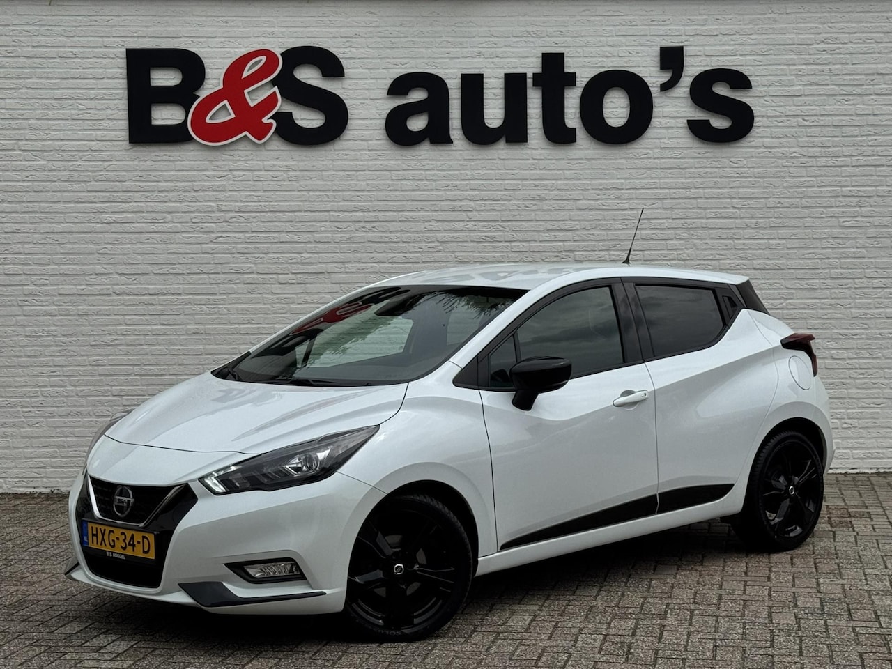 Nissan Micra - 1.0 IG-T N-Sport Cruise control Climate control Navigatie Achteruitrijcamera Apple / Andro - AutoWereld.nl