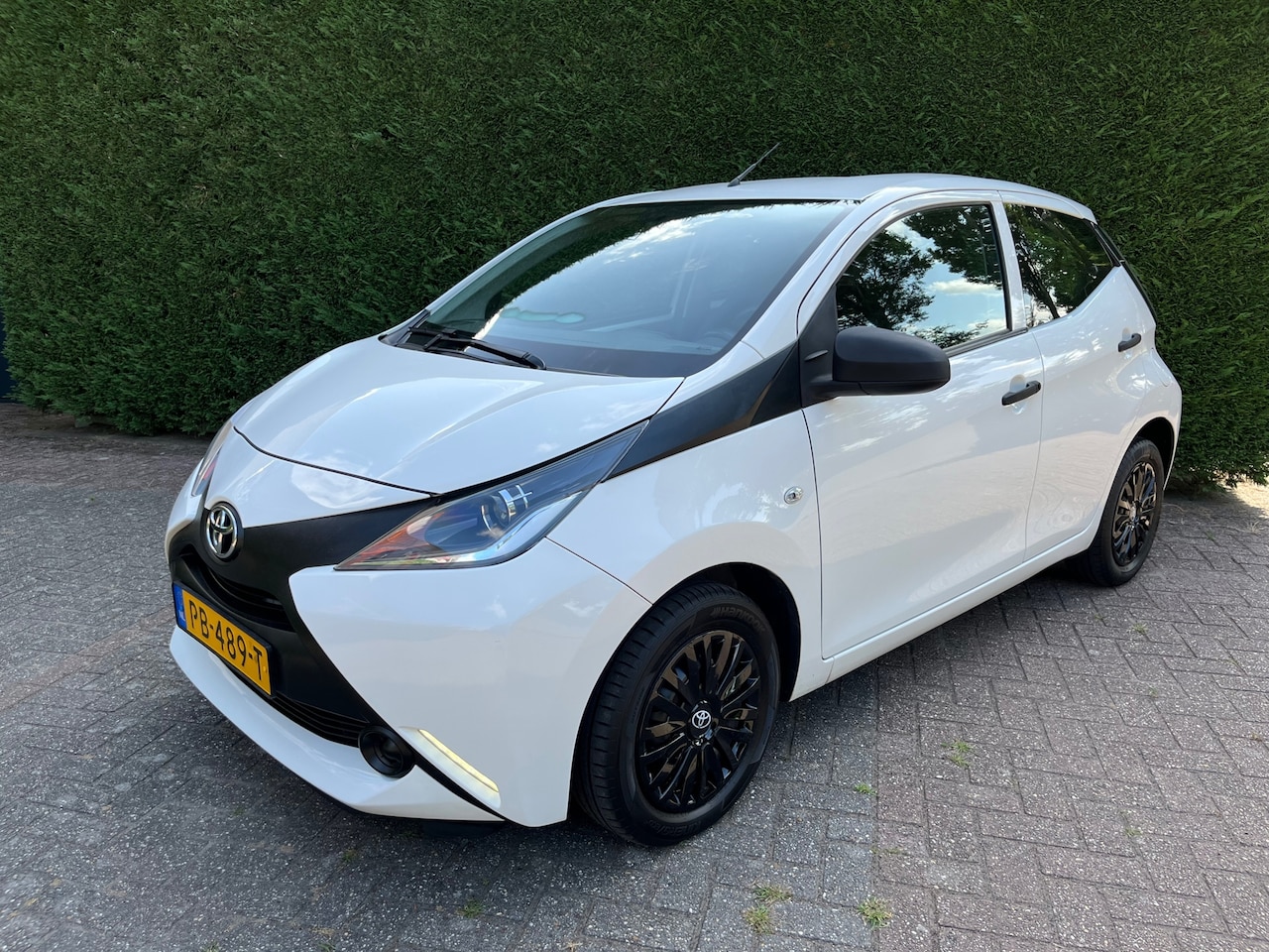 Toyota Aygo - 1.0 VVT-i x-now. Airco, Led, 5-drs, Eerste eigenaar ! - AutoWereld.nl