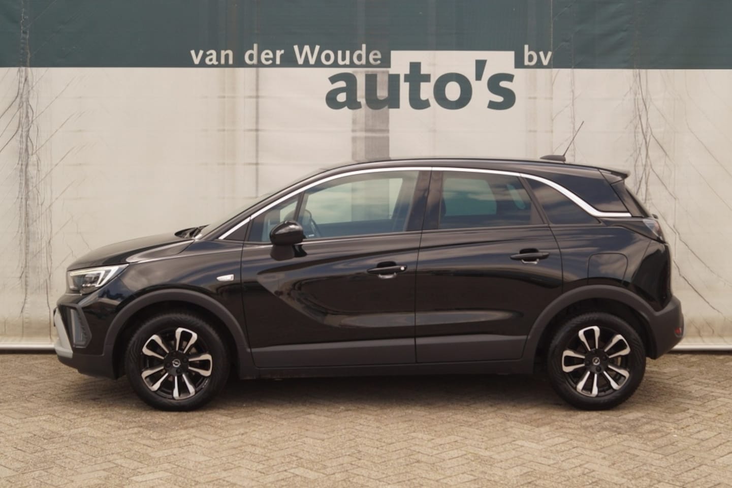 Opel Crossland - 1.5 CDTi 110pk Business Elegance -LEER-NAVI-ECC- - AutoWereld.nl