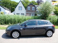 Opel Astra - 1.6 Selection 116pk 5-deurs 157.000km Airco Cruise Trekhaak 1250kg
