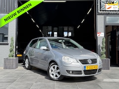 Volkswagen Polo - 1.4-16V Trendline|Airco|Cruise|El Pakket|APK