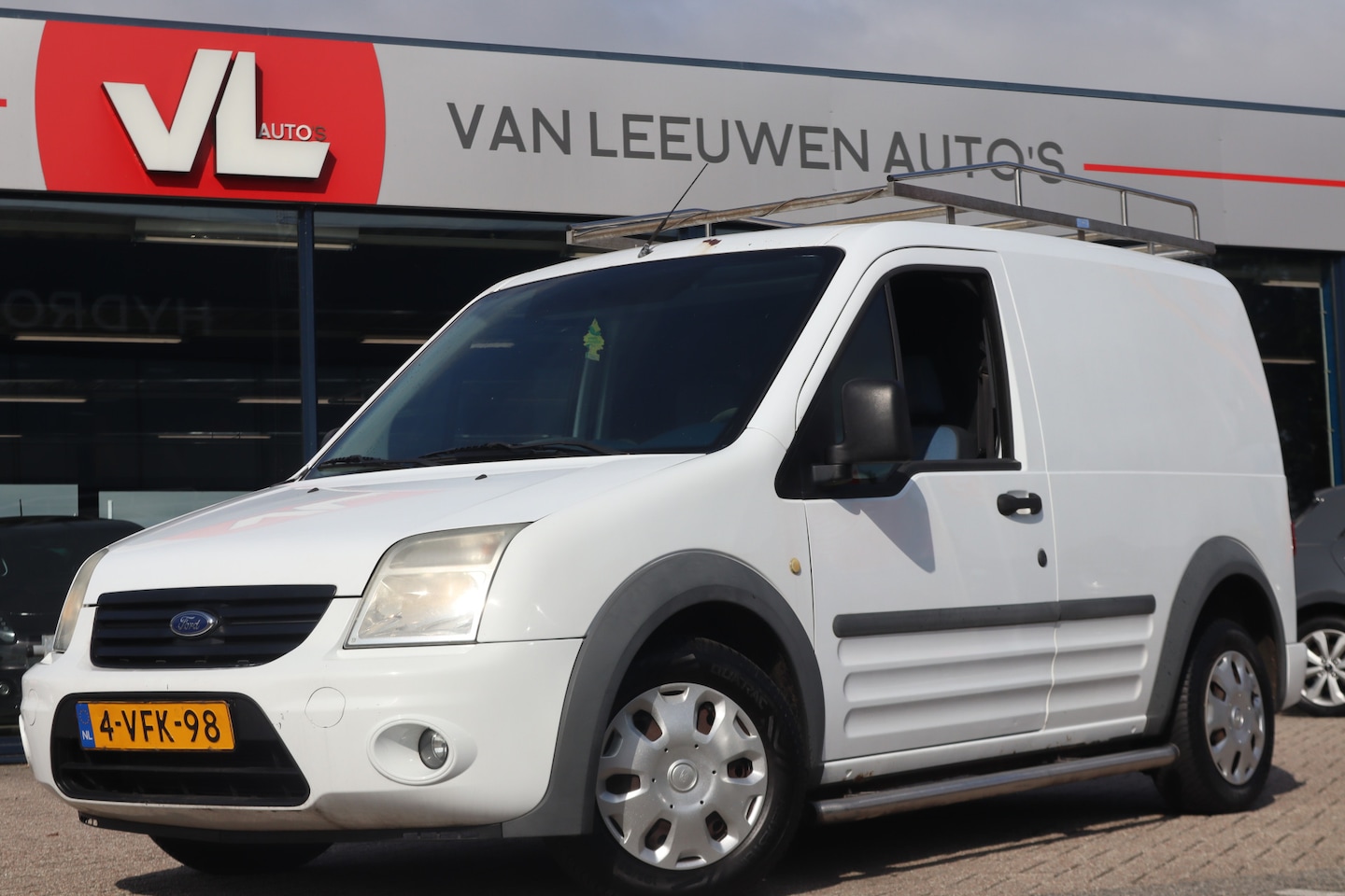 Ford Transit Connect - T200S 1.8 TDCi Trend | APK 25-04-2026 | Airco | Trekhaak - AutoWereld.nl