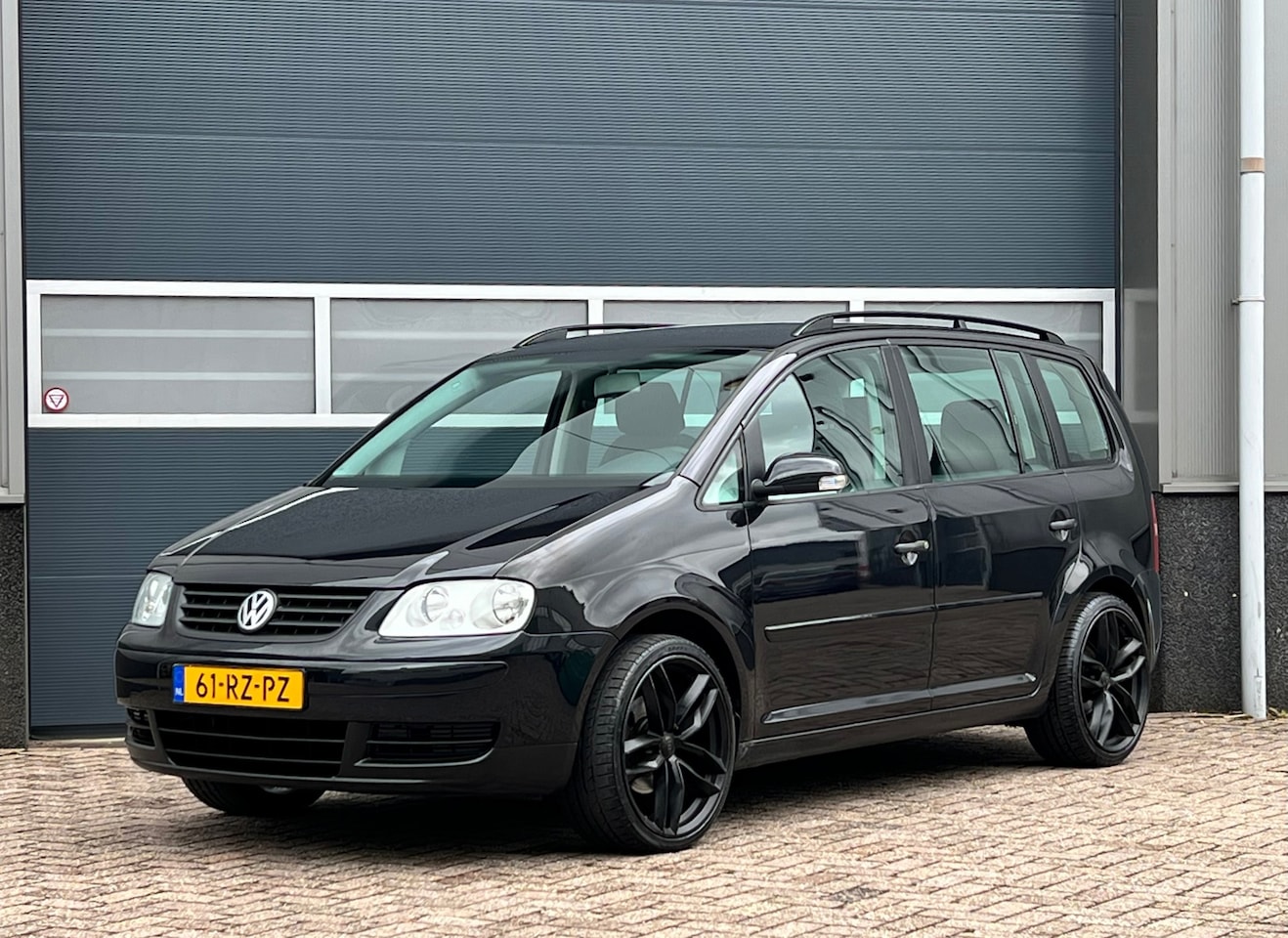 Volkswagen Touran - 1.6-16V FSI Business bj.2005 Airco|7 Pers|Trekh|Nap. - AutoWereld.nl