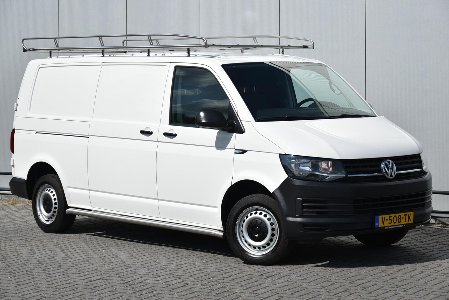Volkswagen Transporter - 2.0 TDI L2H1 Airco Alarm Trekhaak E6 - AutoWereld.nl